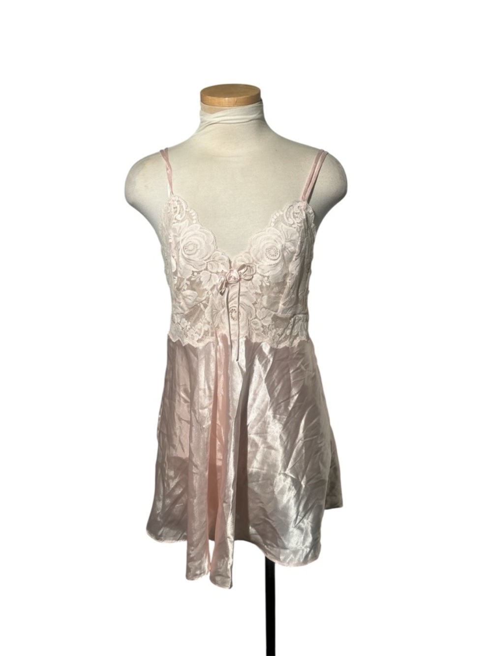 Gilligan & O'Malley Pale Pink Lace-Trim Satin Chemise Vintage Size Medium